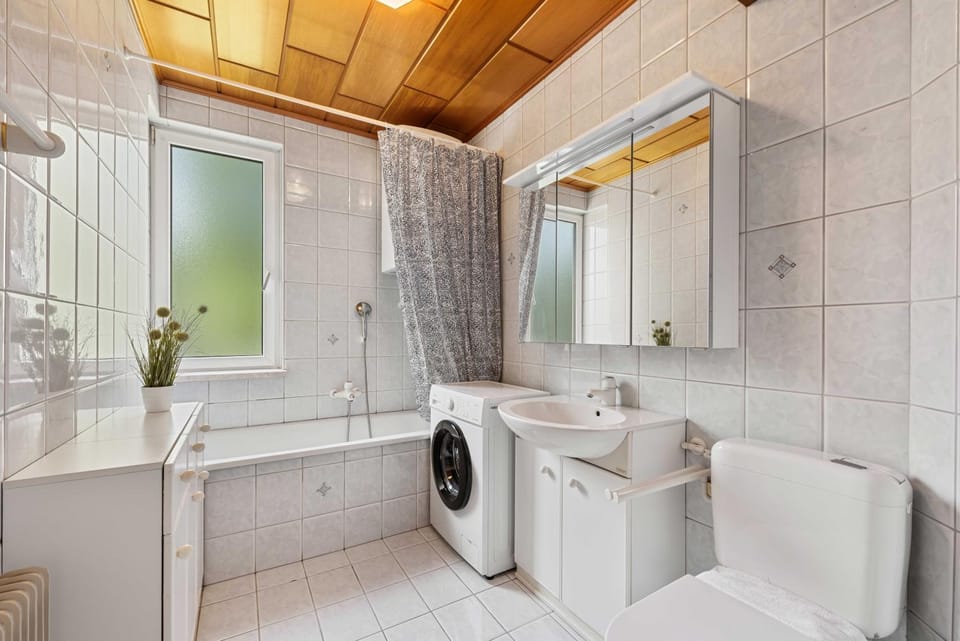 Bathroom, Bath