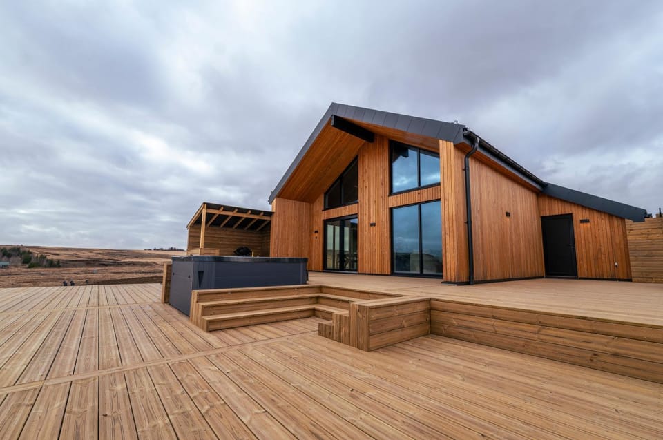 Property building, Day, Natural landscape