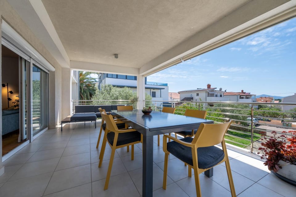 Balcony/Terrace, Seating area, Dining area