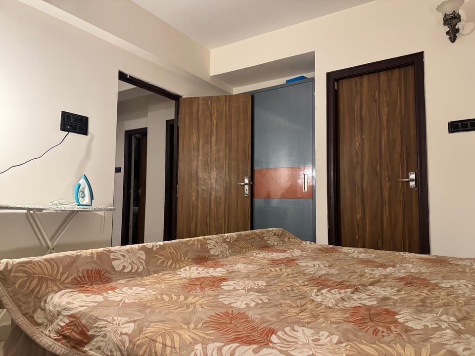 Cosy 2BHK City Nest - For Families & Travellers Apartment in Hyderabad