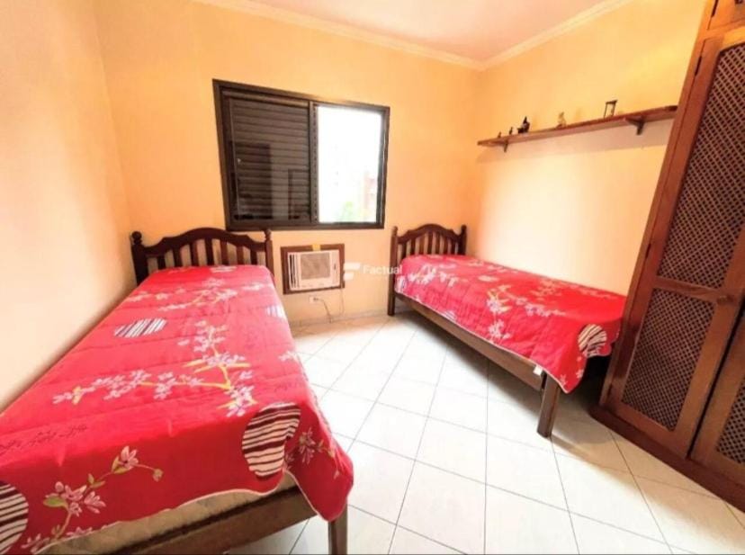 Apartamento na melhor localização da Enseada Apartment in State of São Paulo