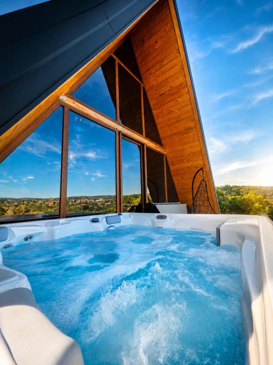 Day, Natural landscape, Hot Tub, Pool view, Swimming pool