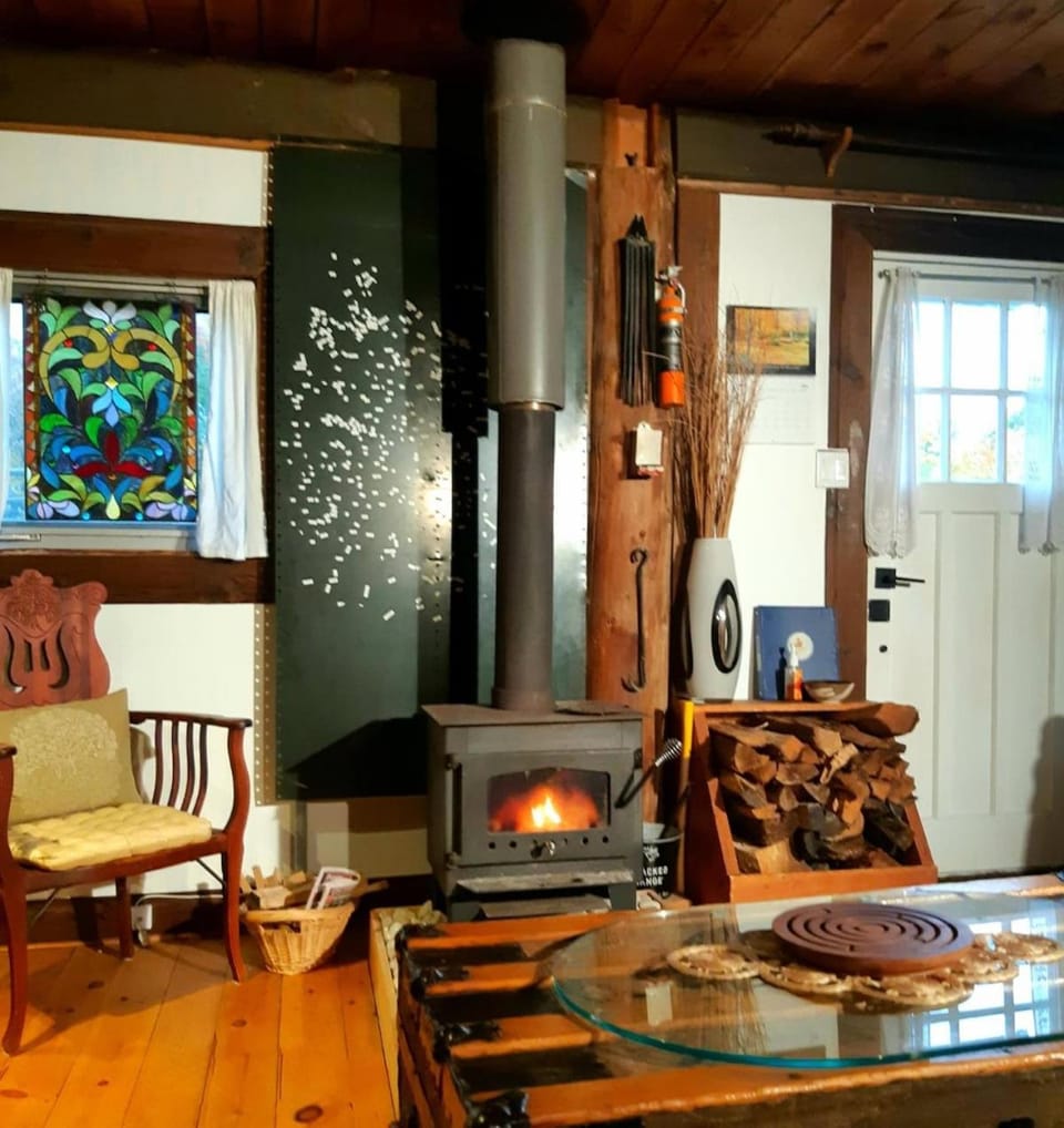 Living room, fireplace
