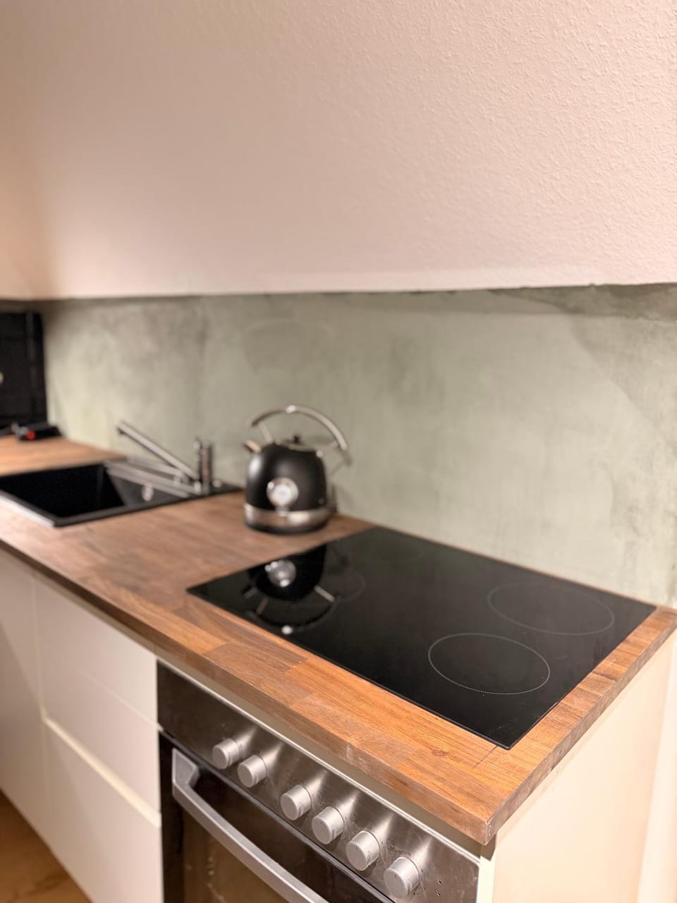 Kitchen or kitchenette, stove, kitchen