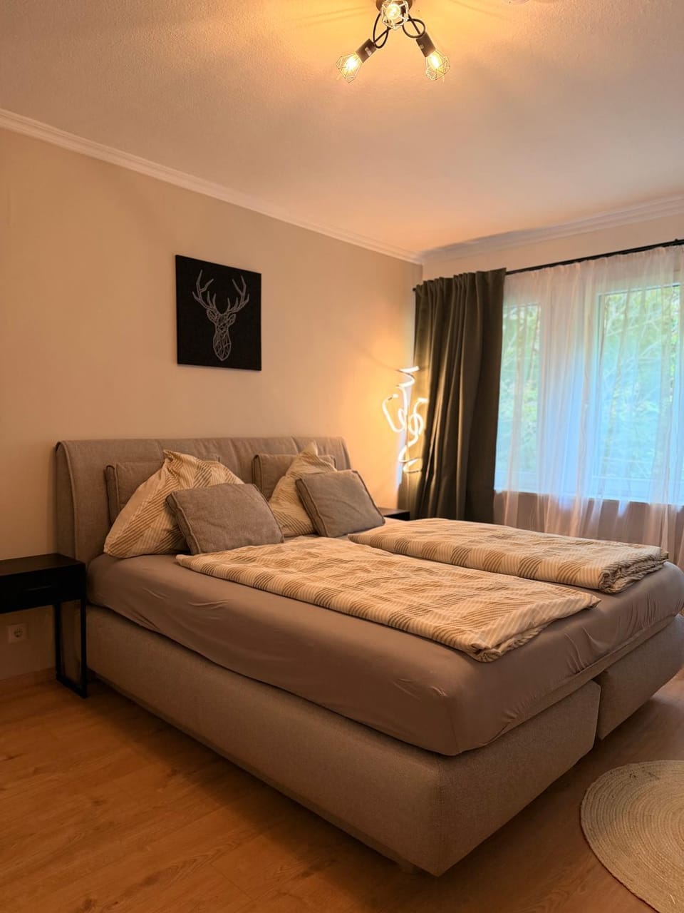 Bed, Bedroom