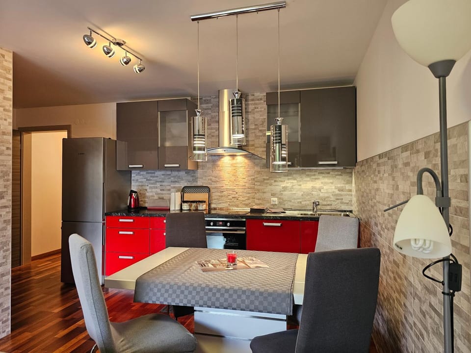 Sončna vila Bovec, Studio A&B Apartment in Bovec