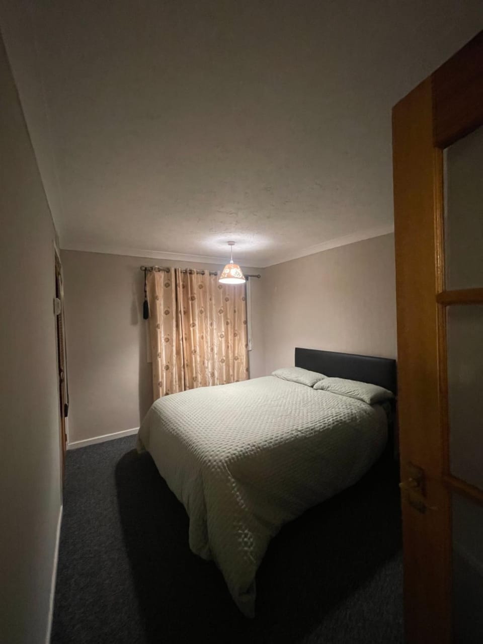 Cozy Room in Polloksheilds Vacation rental in Glasgow