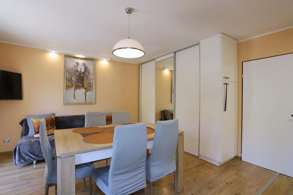Living room, Dining area, wardrobe