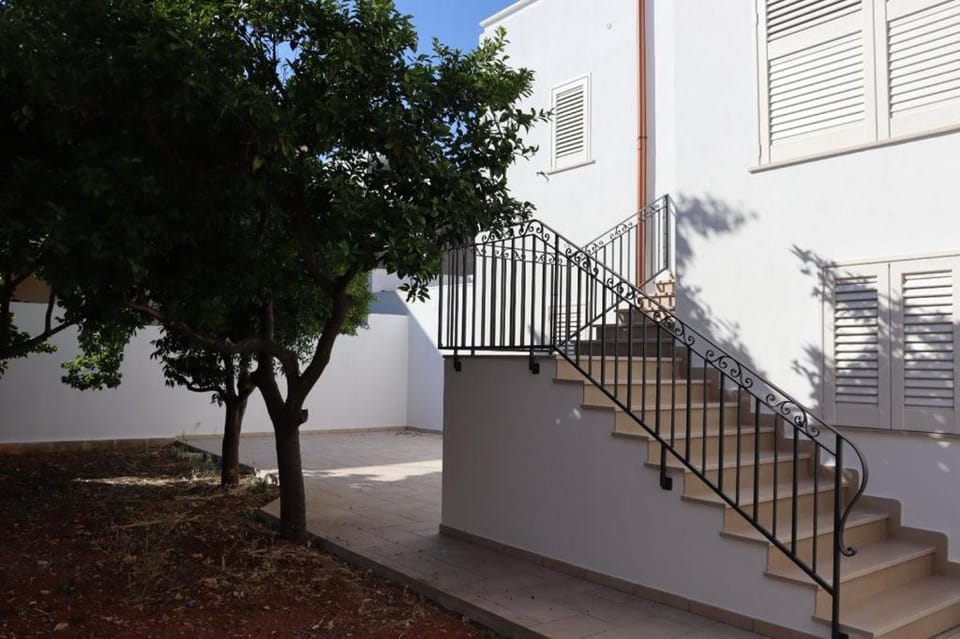 Villa Adriano House in Salve