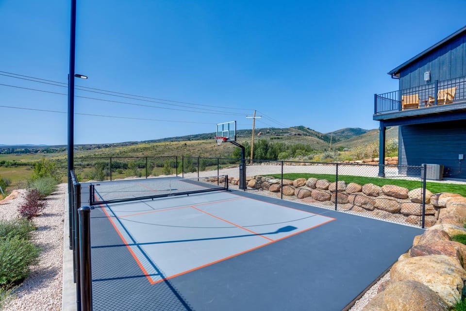 Luxury Bear Lake Getaway w/ Sports Court & Hot Tub House in Garden City