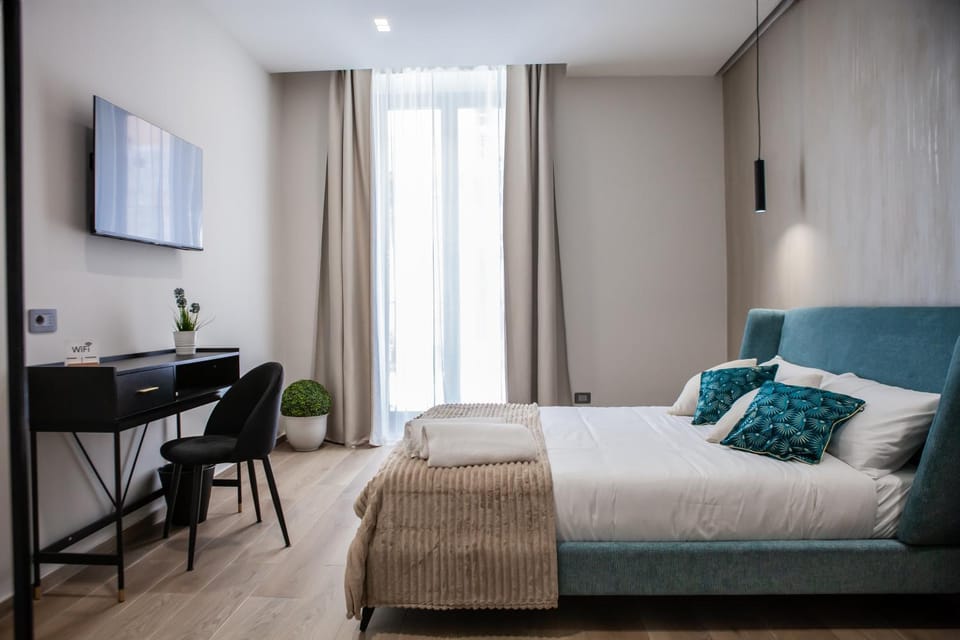Bed, Day, Night, TV and multimedia, Photo of the whole room, Bedroom, City view, City view, heating, heating