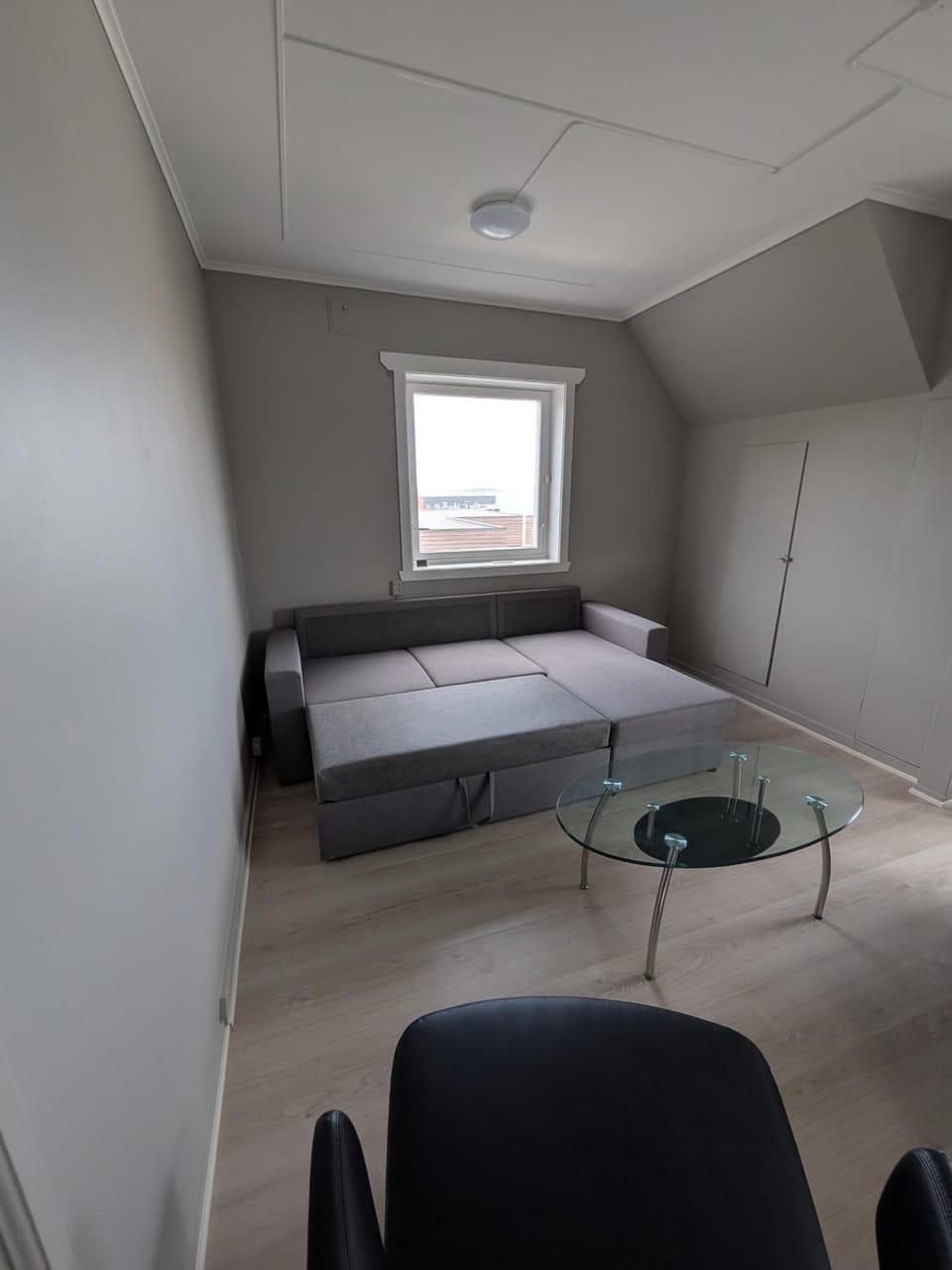 Bed, Living room, Bedroom