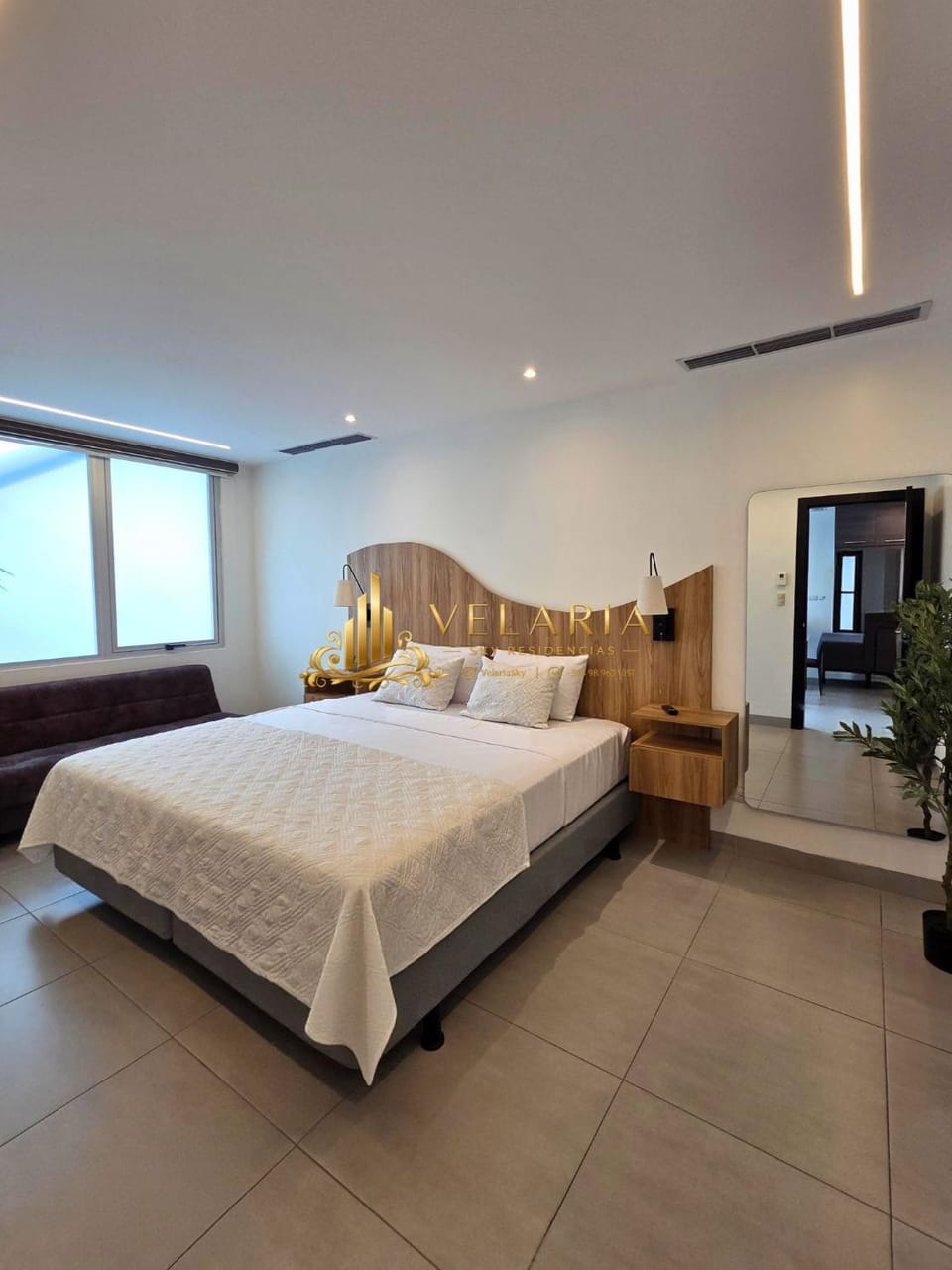 Bed, Photo of the whole room, Decorative detail, Bedroom