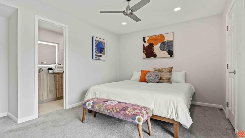 Modern Okaloosa Island 2BR/2BA Gulf Retreat House in Okaloosa Island