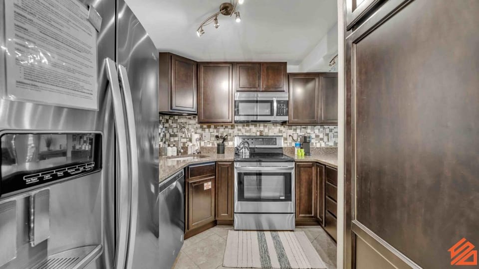 Gulf View 1BR • Free Beach Chairs Service Included Apartment in Okaloosa Island