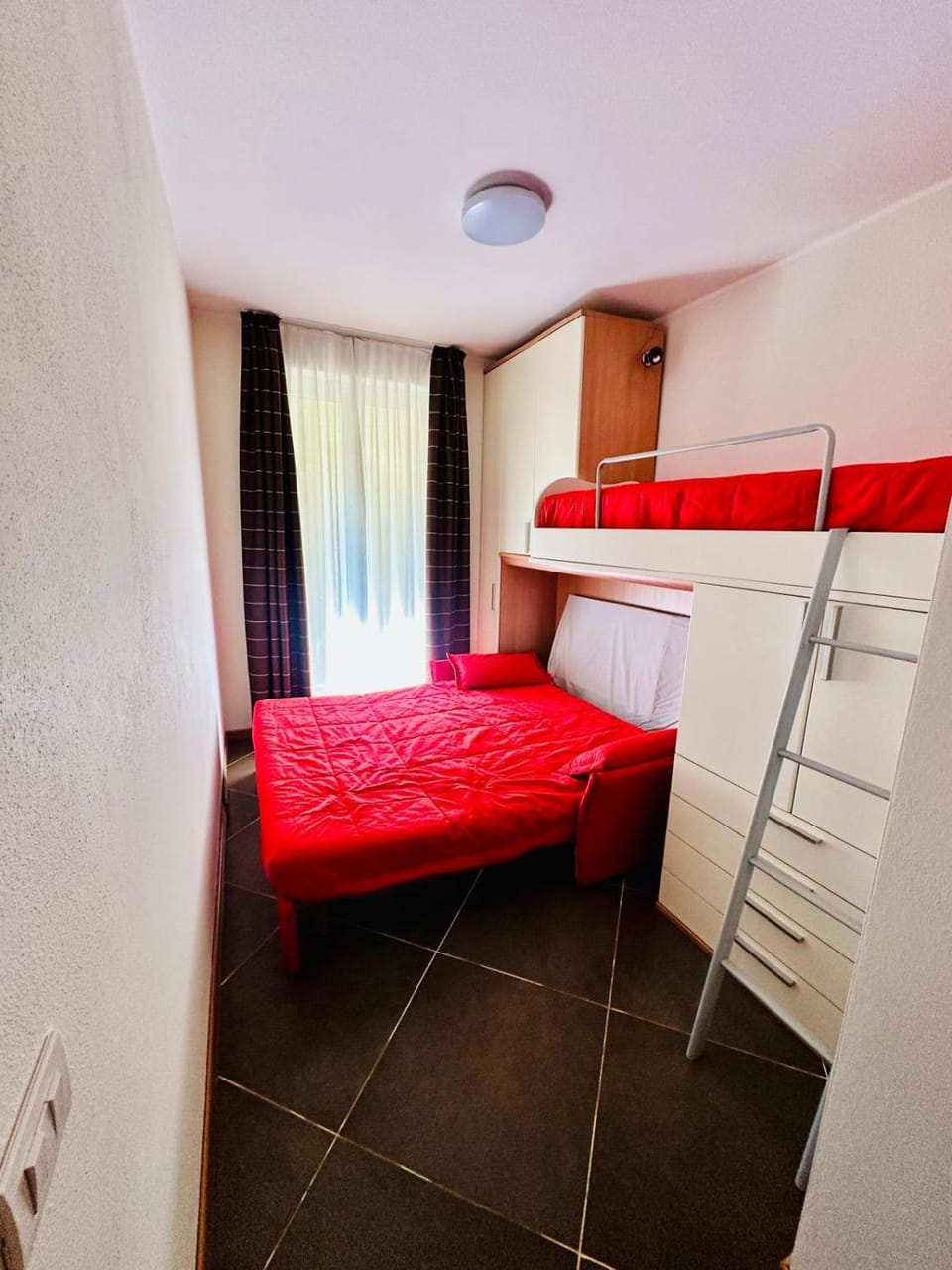 Bed, Bedroom, bunk bed