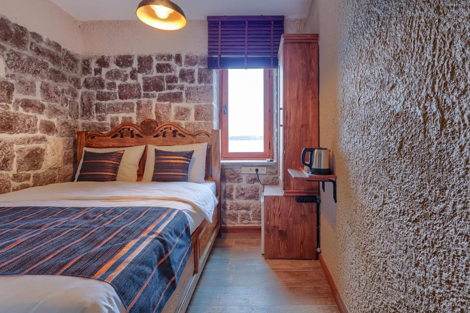 Bed, Coffee/tea facilities, Photo of the whole room, Bedroom