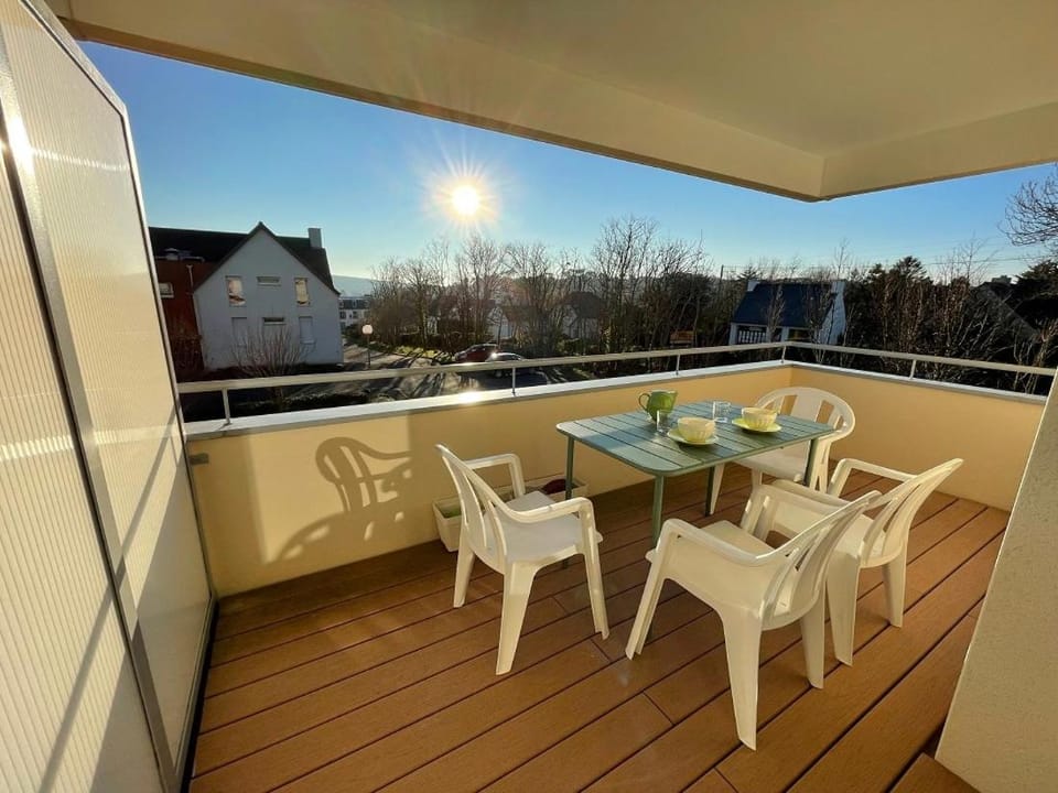 Day, View (from property/room), Balcony/Terrace, Dining area