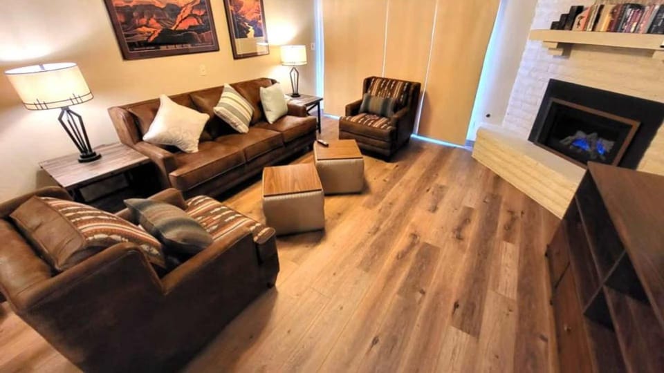 Villas of Sedona - 1 Bedroom Loft w Balcony Apartment in Sedona