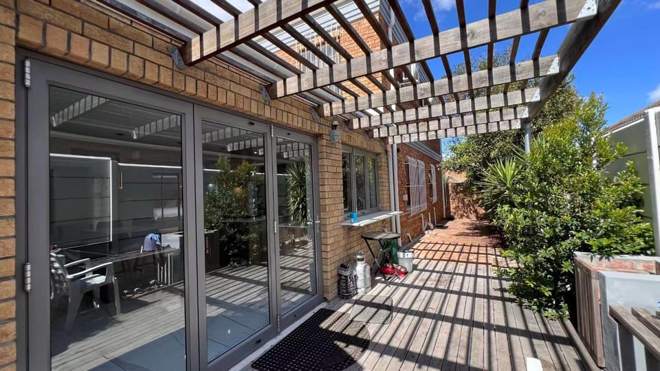 Cape one guest house Vacation rental in Cape Town