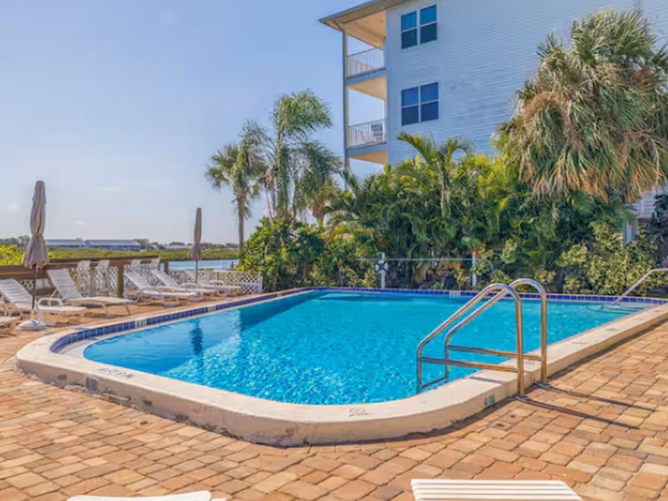 Property building, View (from property/room), Sea view, Swimming pool
