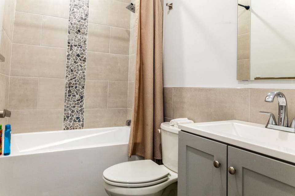 Modern 2-Bed Stay KitchenFast Wi-Fi Apartment in Philadelphia