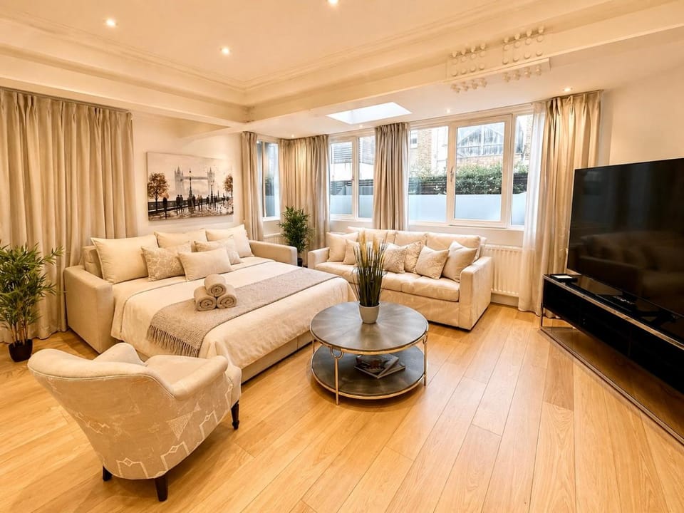 Lux Private 2 Beds Flat Knightsbridge Apartment in City of Westminster
