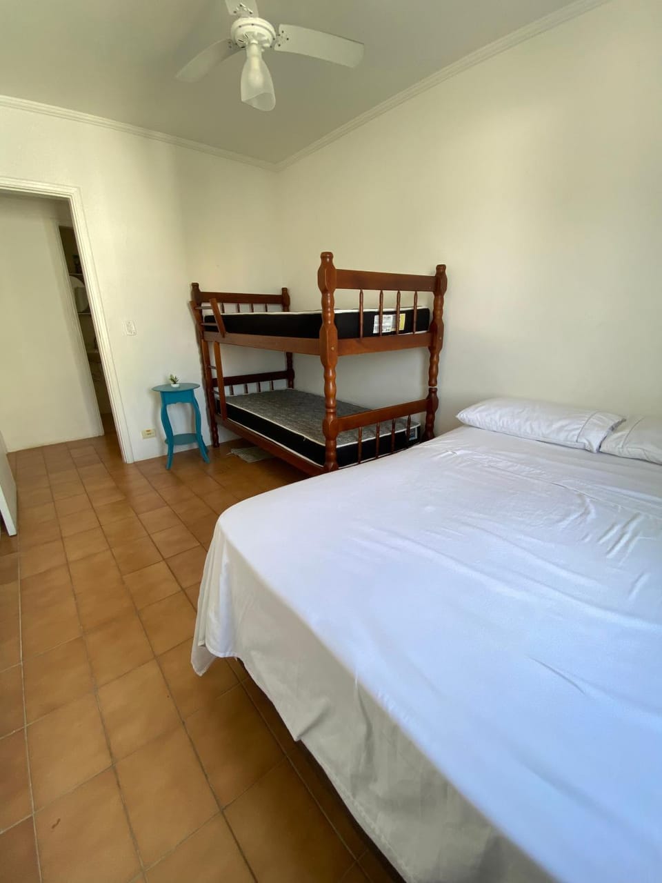 Bed, Photo of the whole room, Bedroom, bunk bed