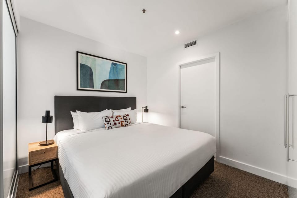 Belle Escapes - Oceanside Family Stay at the Pier Apartment in Adelaide