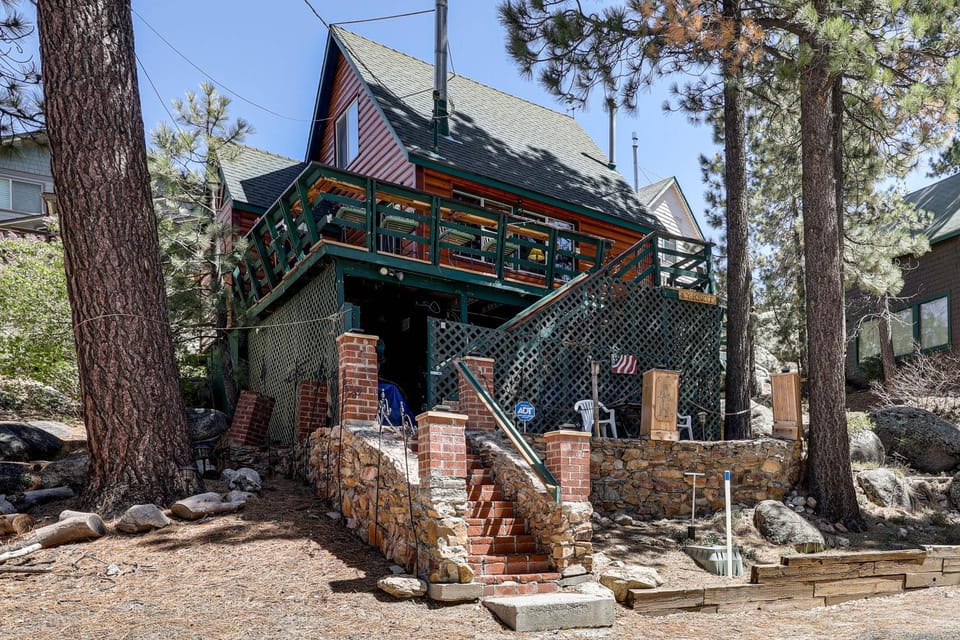 Walk to Big Bear Lake & Marina: Cozy Cabin w/ Deck Cabin in Big Bear