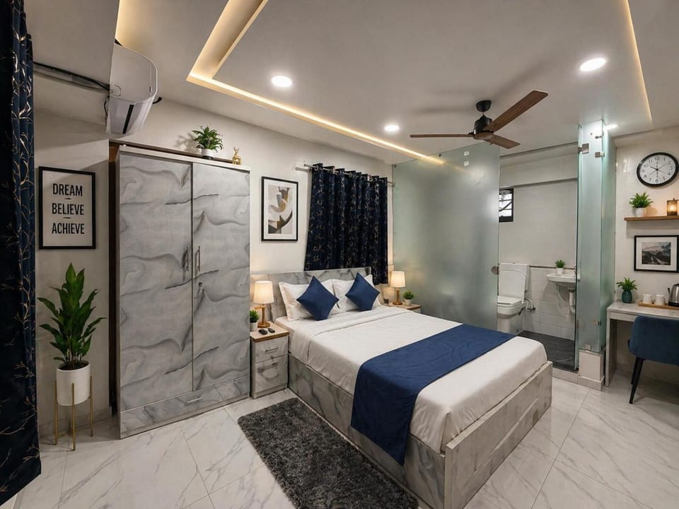 Bed, Photo of the whole room, Bedroom, air conditioner