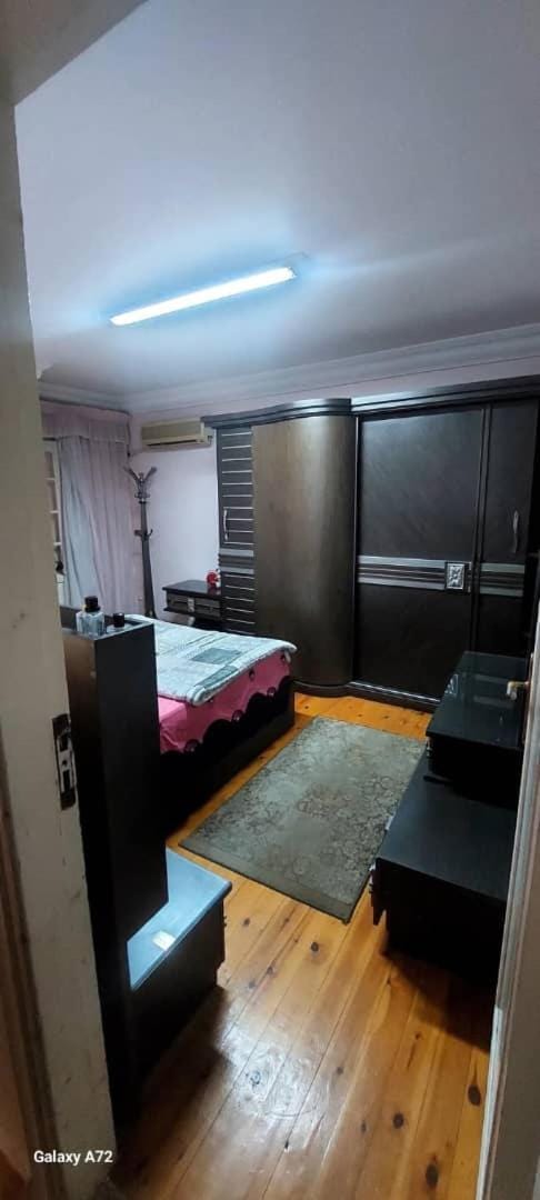 شقة مفروشة تراث غرفتين وصالة في البحر موقع مميز Apartment in Alexandria
