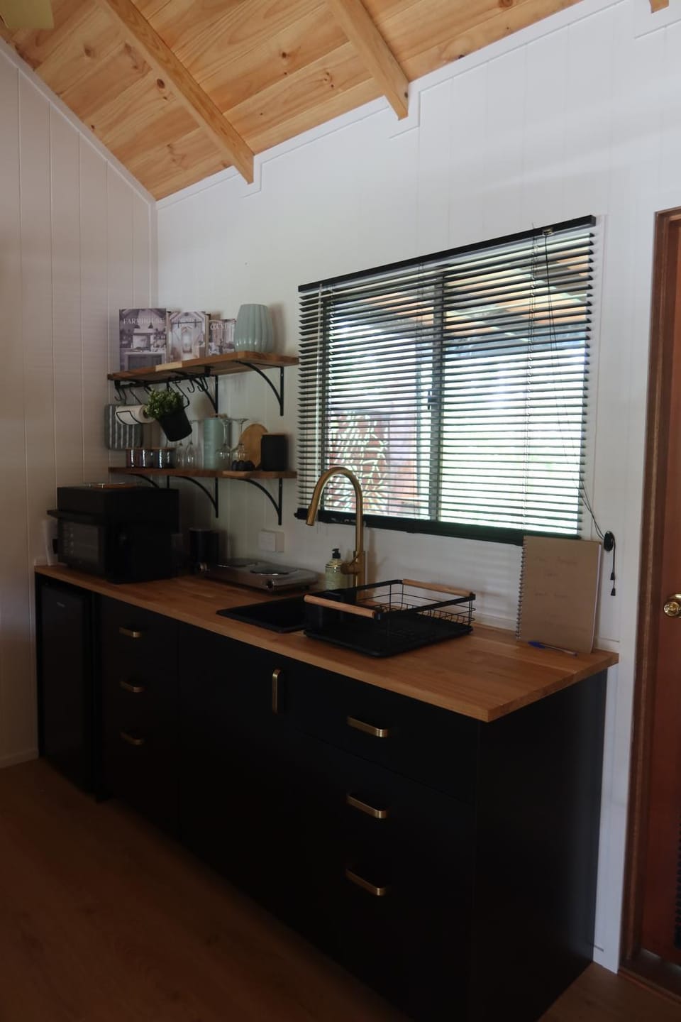 Amoré Cabin Cabin in Brisbane
