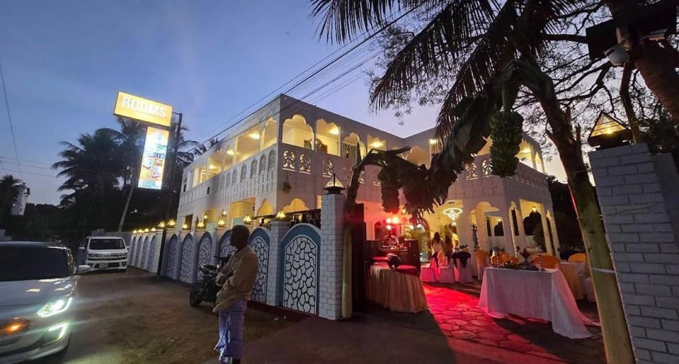 Nothern Empire Guest House& Restaurant , juice bar Hotel in Sri Lanka
