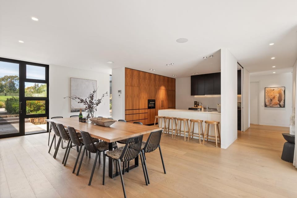 Injala House - Designer Masterpiece, Exeter House in Sutton Forest