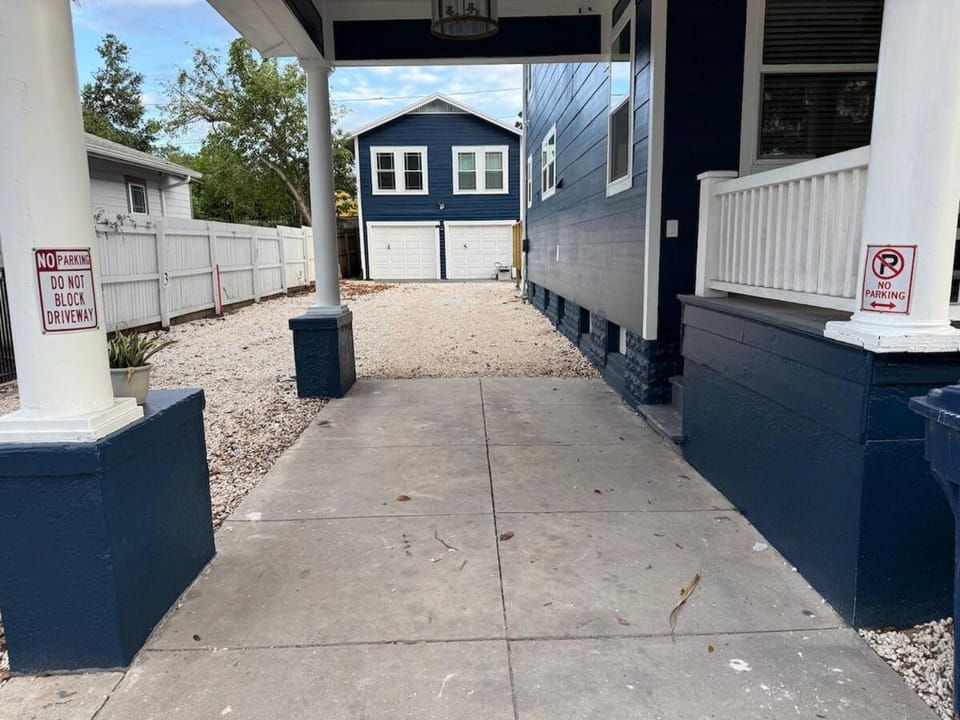 Property building, Parking