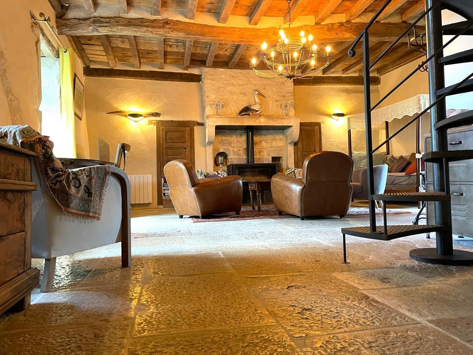 Living room, Seating area