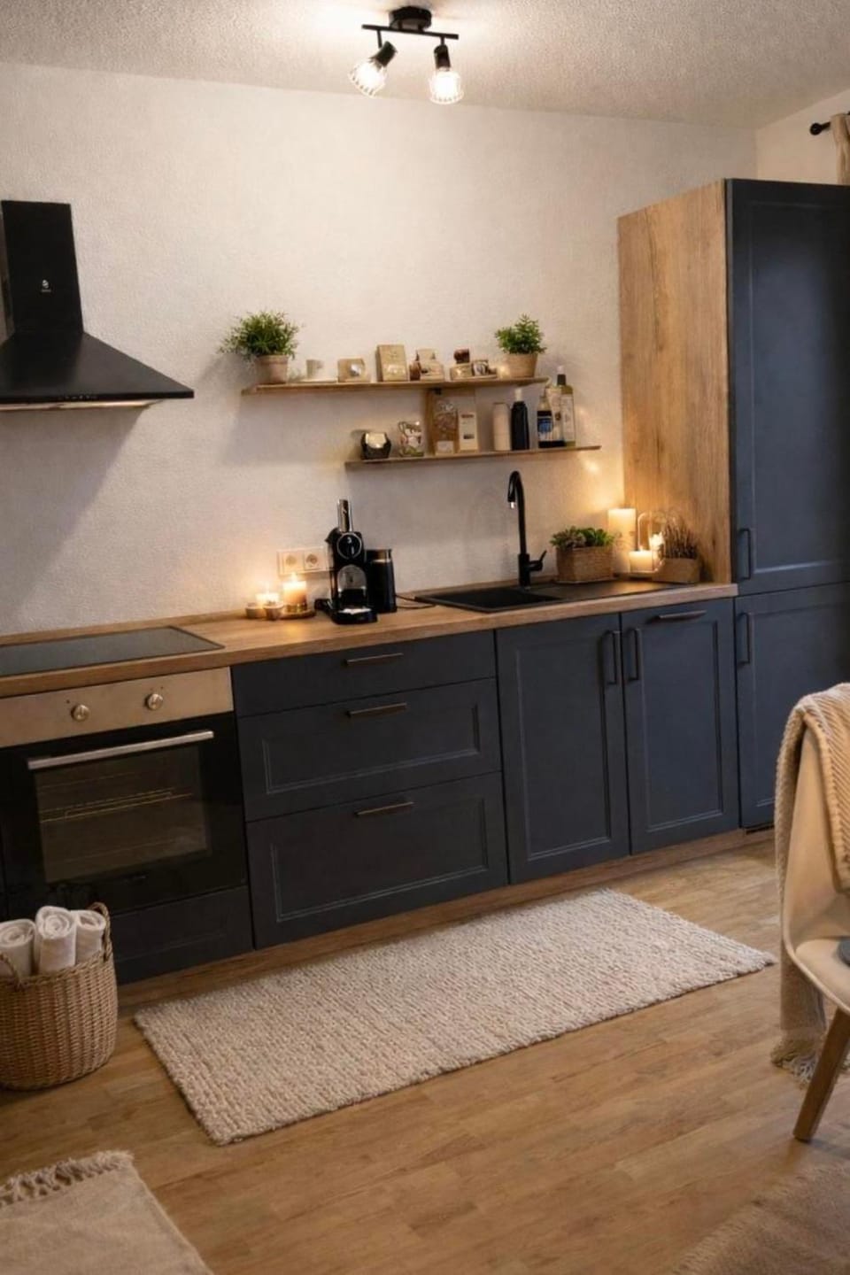 Coffee/tea facilities, Kitchen or kitchenette, Dining area