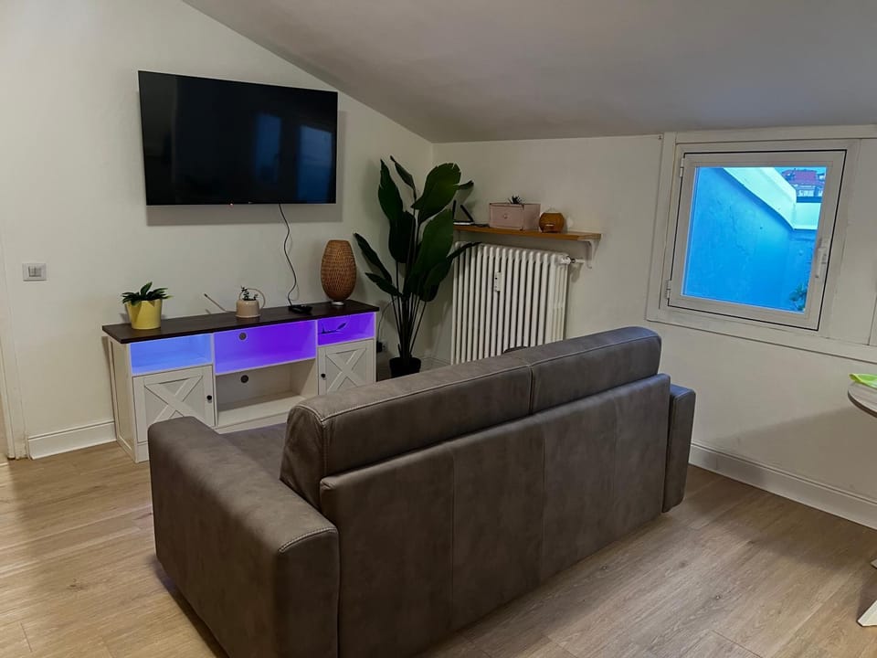 NK House Apartment in Rho