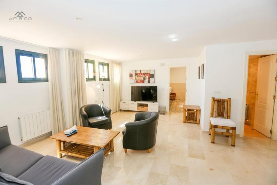 Villa Tropical Awesome Bay Sea Views & Pool Apartment in Costa Tropical