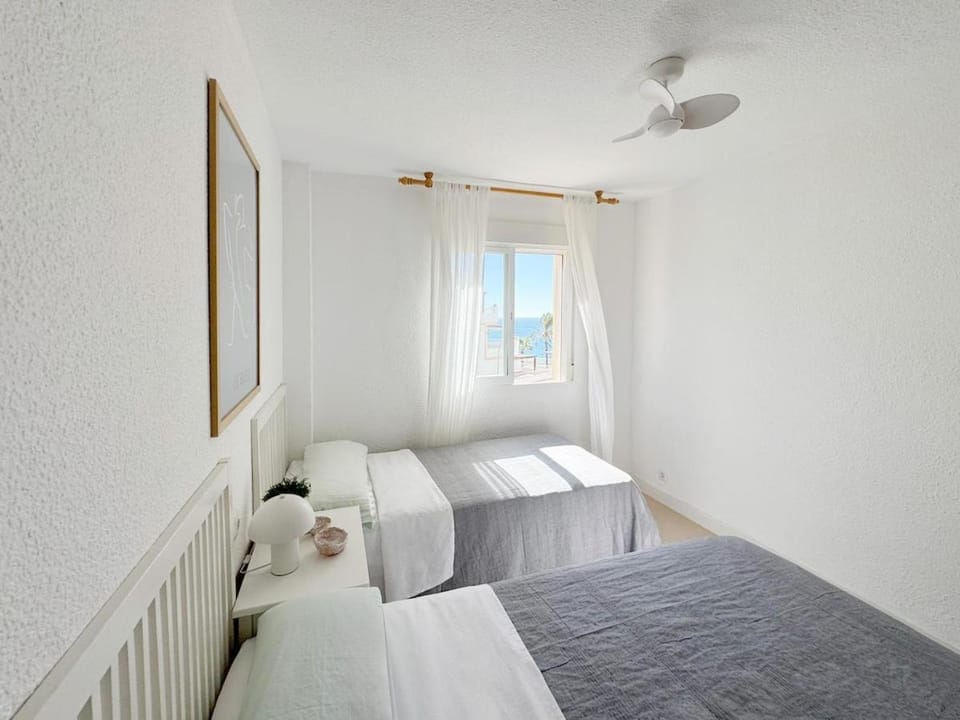 Breathtaking Sea Views at Los Alvarez Apartment in La Herradura