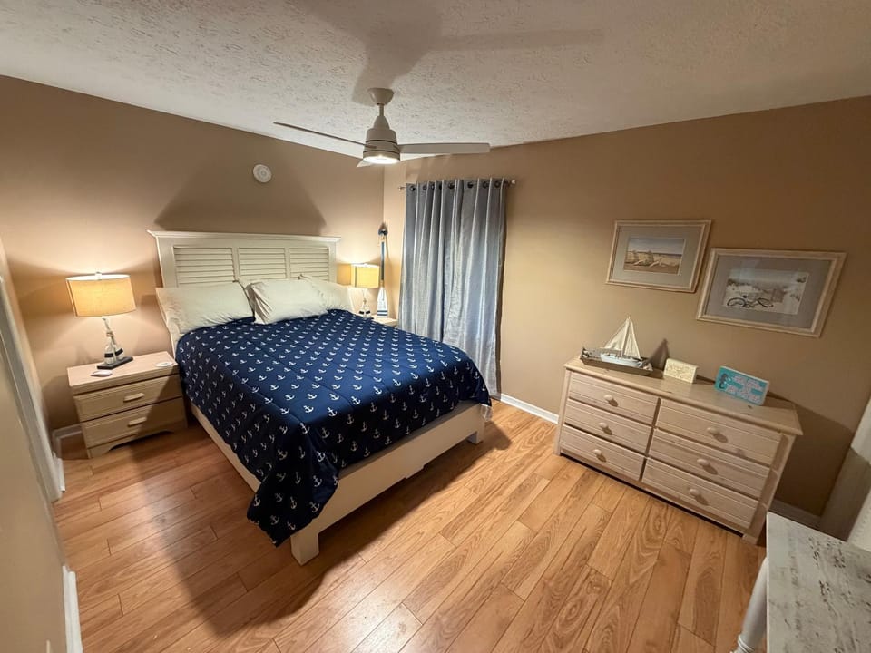 Lagoon getaway by the beach Apartment in Long Beach