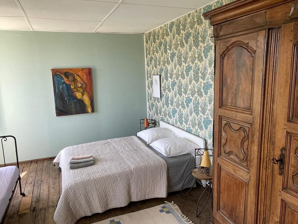 Bed, Photo of the whole room, Bedroom, wardrobe