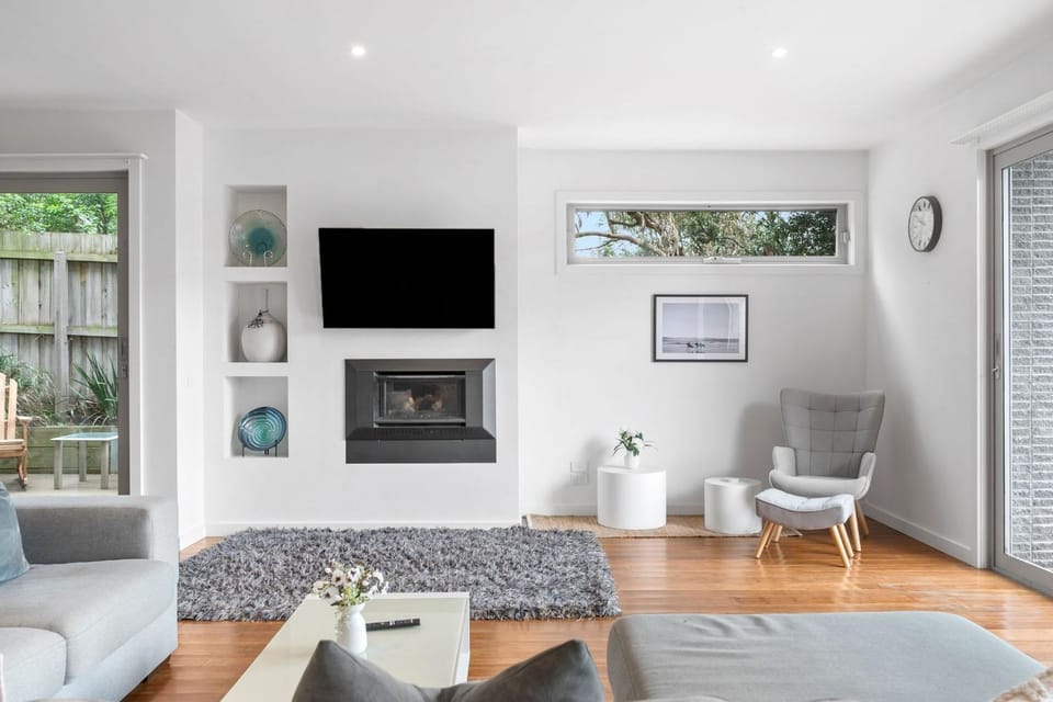 Premium Location Family and Pet Friendly Property House in Torquay