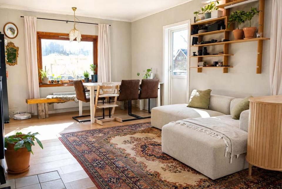 Elys room - The LOWFO House Lofoten Hotel in Lofoten