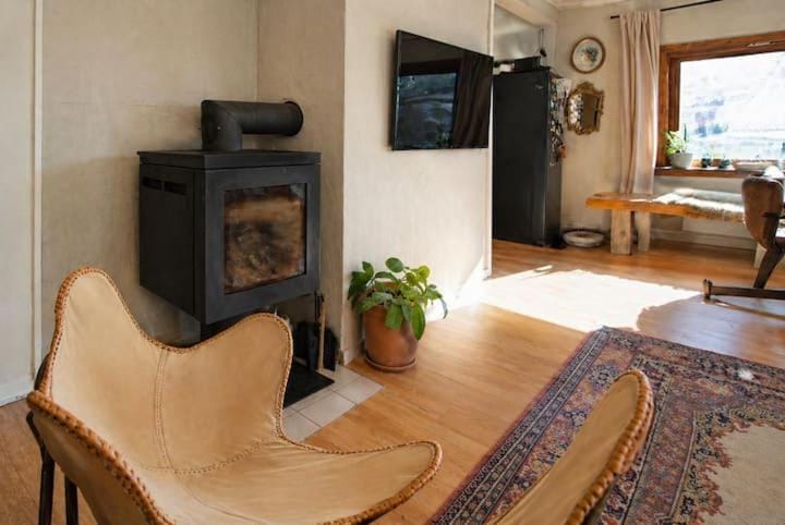 Elys room - The LOWFO House Lofoten Hotel in Lofoten