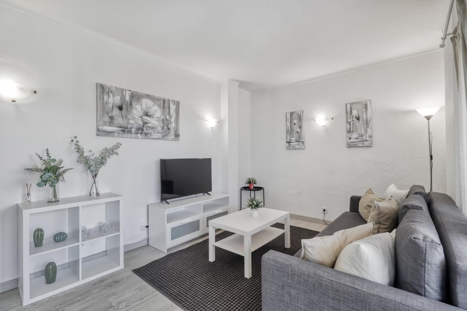 Tenis Golf and Sea Apartment in Quarteira