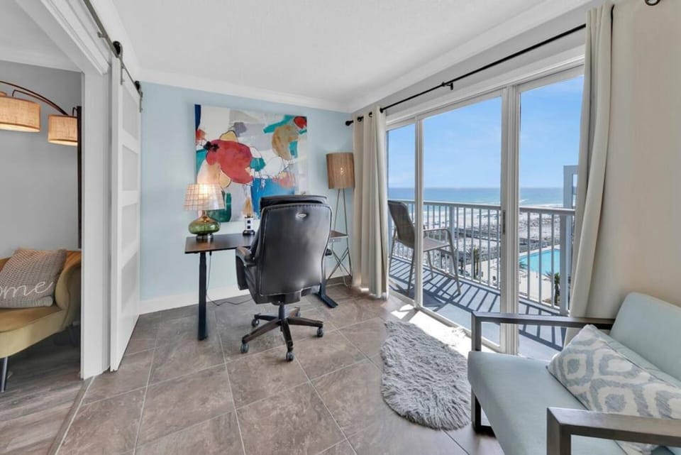 Okaloosa Island Top Floor 2BR Beach Condo House in Okaloosa Island