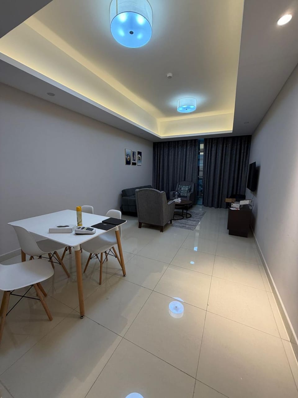 Luxury 1BR Escape Pool Gym City Vibes Apartment in Ajman