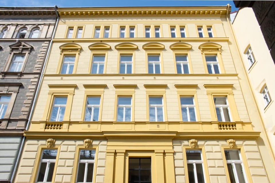 Property building, Day
